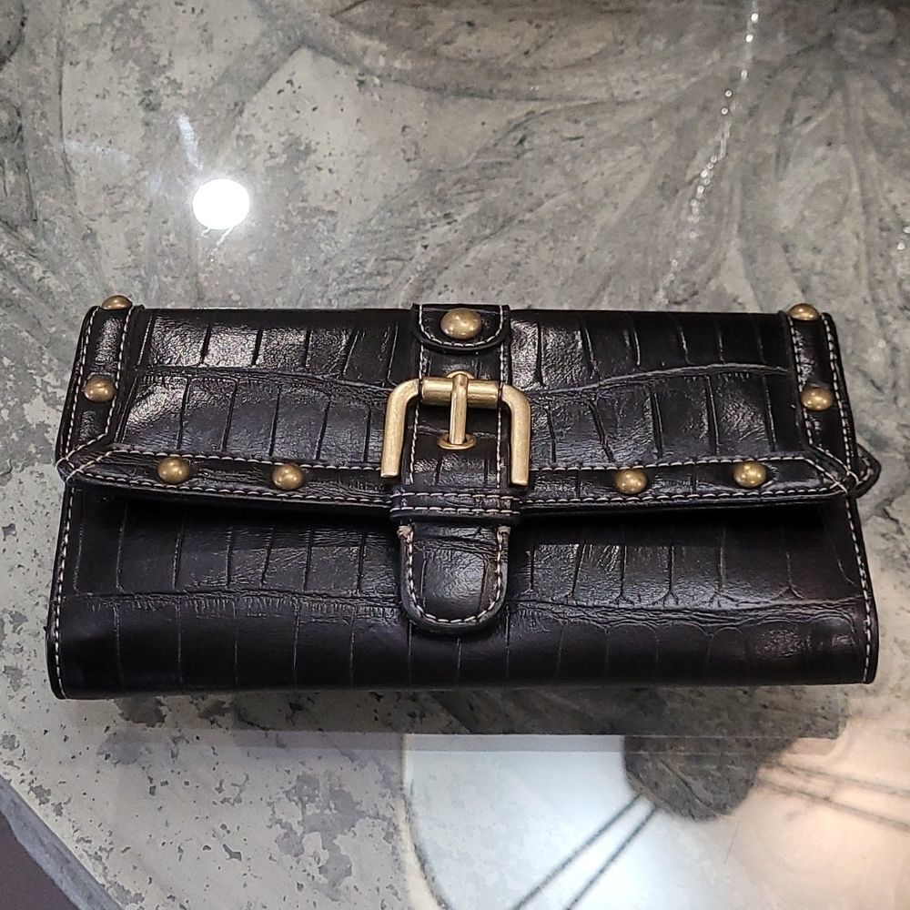 new Wallet Crock Embossed Studded Material